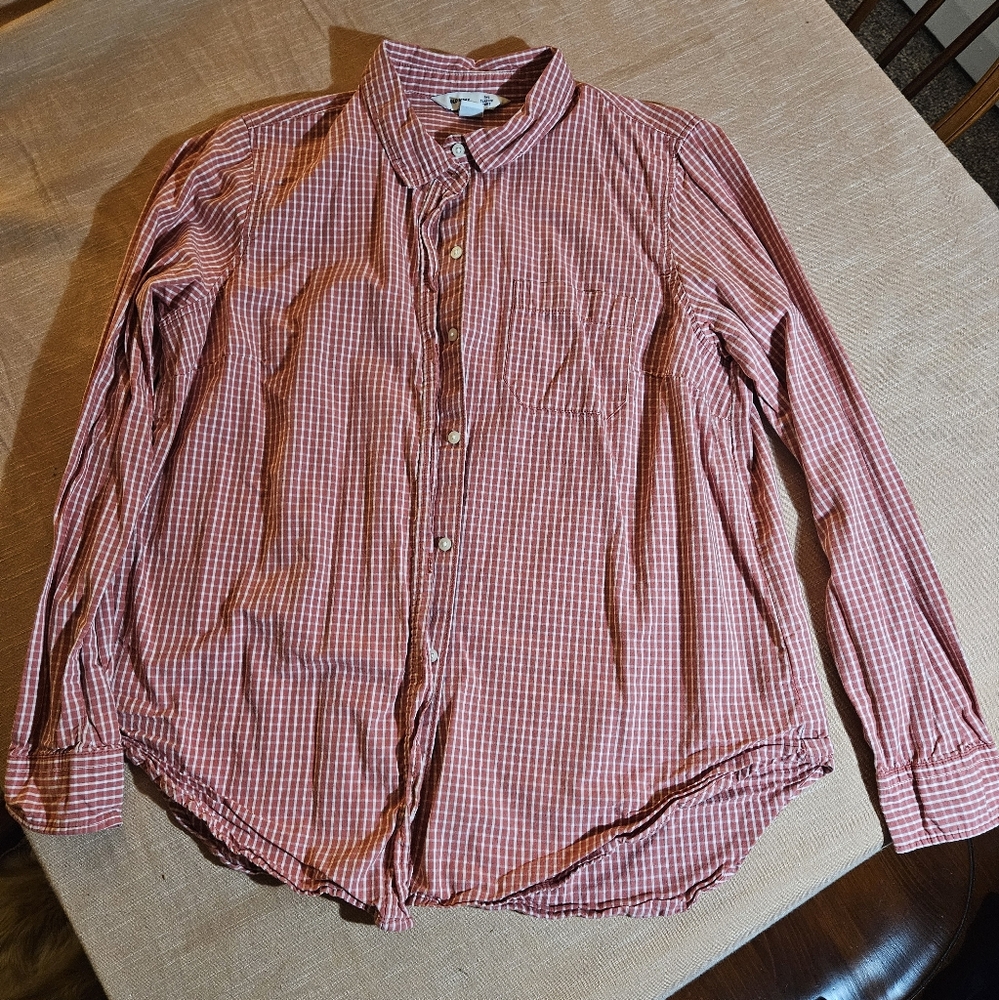 Classic fit red and white checkered button down
